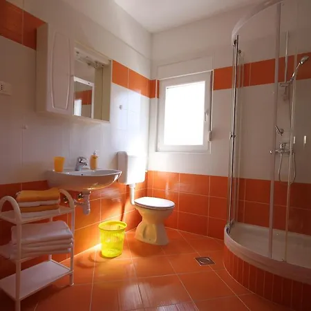 Apartment Lara Borik